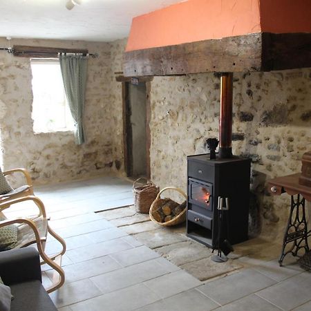Gite La Pimparola Villa Nouic Екстериор снимка
